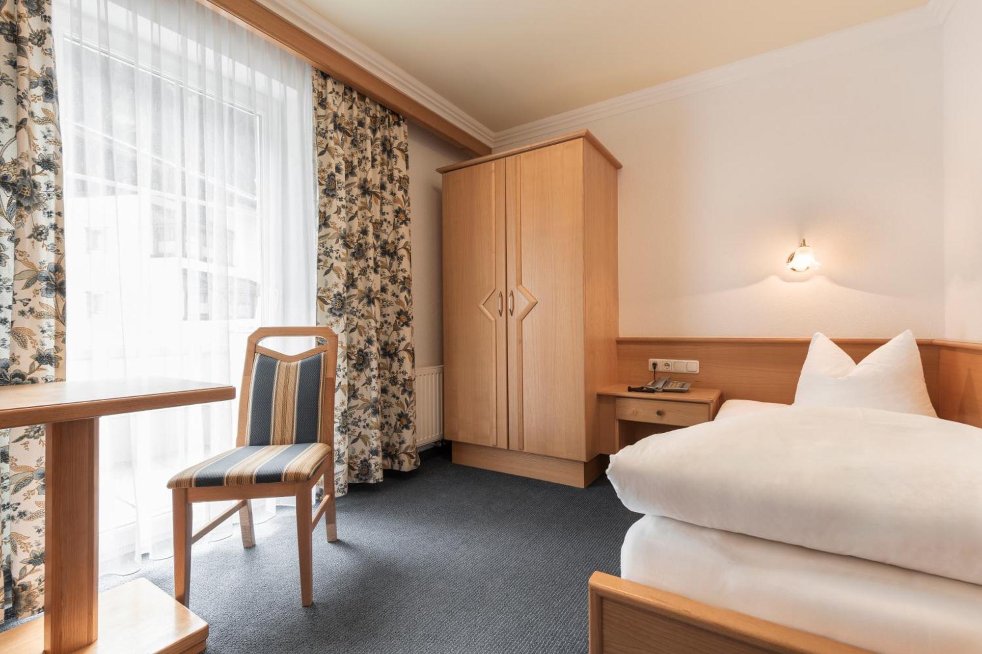 אישגל Schmid Rooms & Apartments מראה חיצוני תמונה